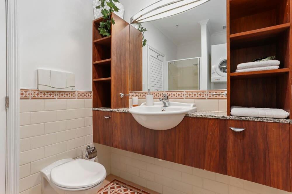 Spacious Water-Front Apartment -Princes Wharf 2219 Auckland Bagian luar foto